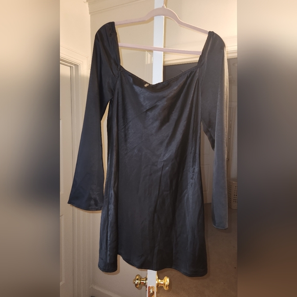 NWT! PRINCESS POLLY MINI DRESS ! - Picture 4 of 4